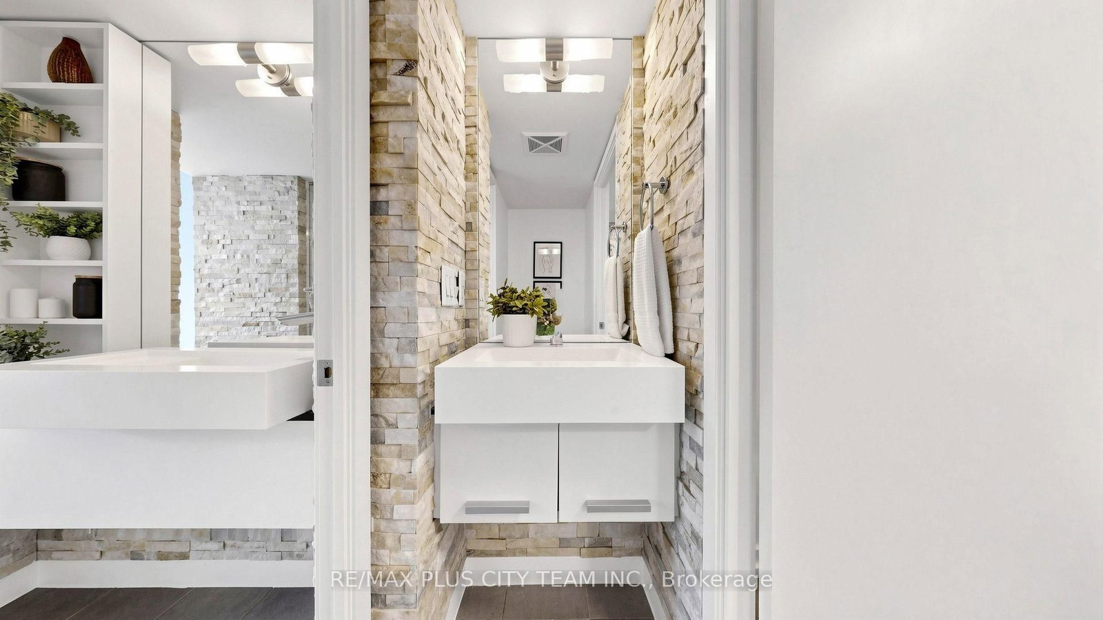 38 Dan Leckie Way • #1103 • Toronto, ON photo 15