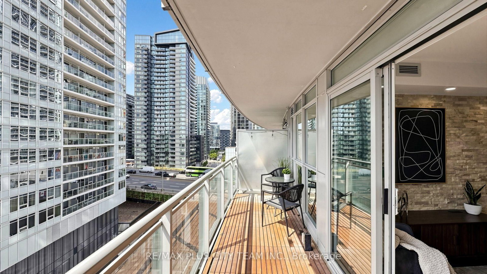 38 Dan Leckie Way • #1103 • Toronto, ON photo 22