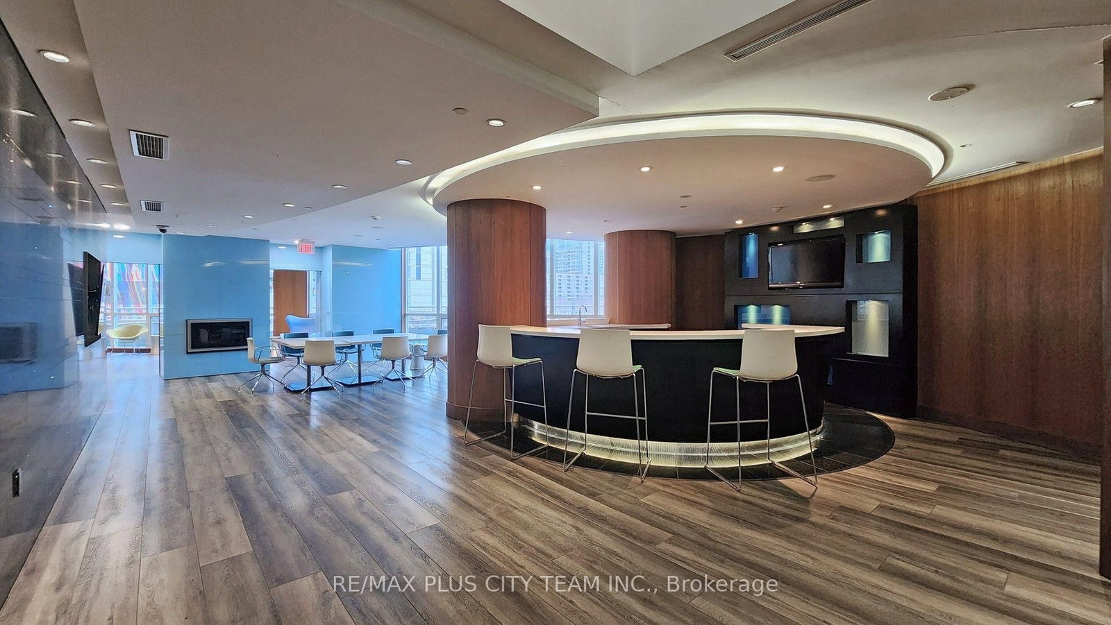 38 Dan Leckie Way • #1103 • Toronto, ON photo 33