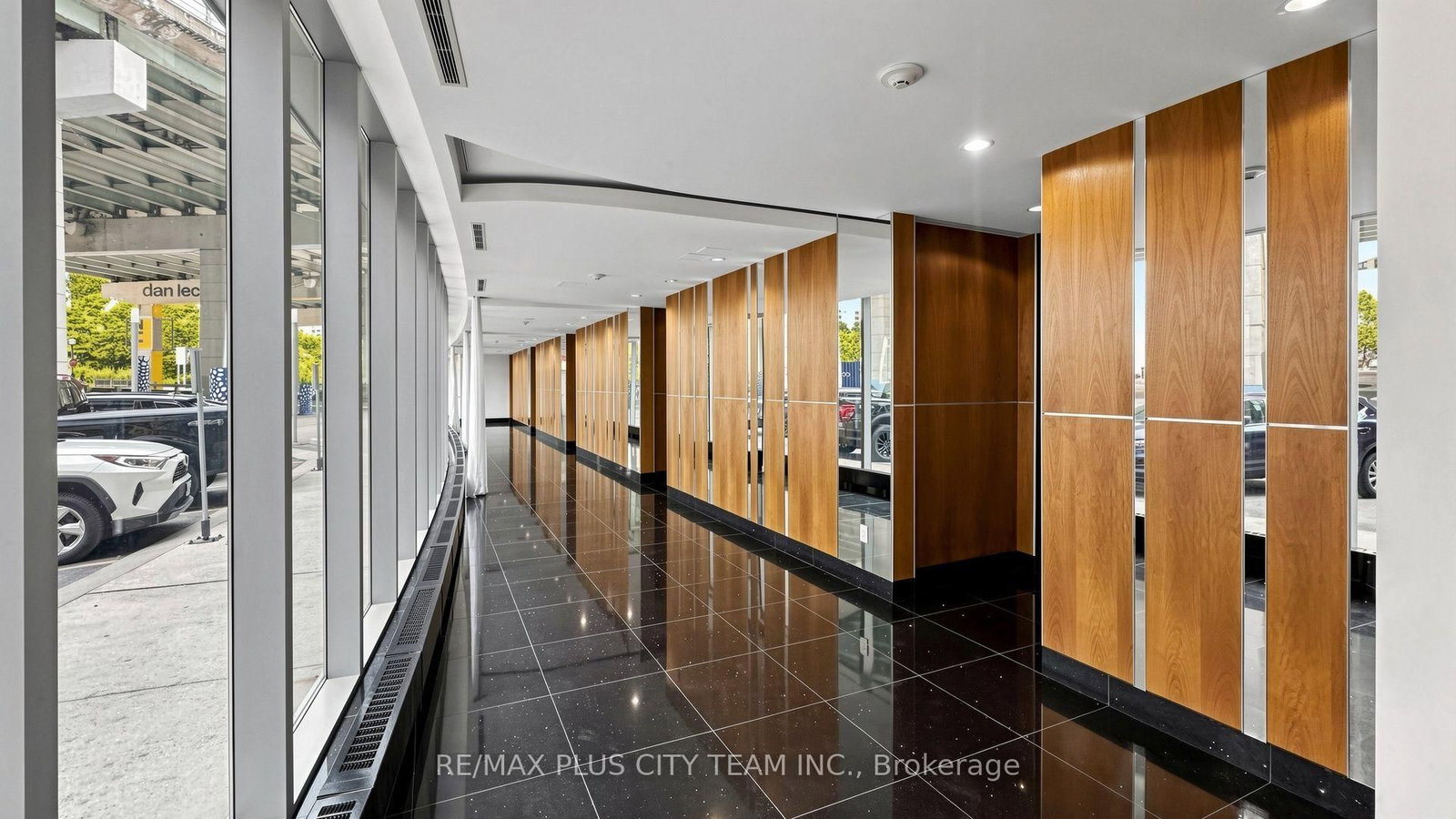 38 Dan Leckie Way • #1103 • Toronto, ON photo 34