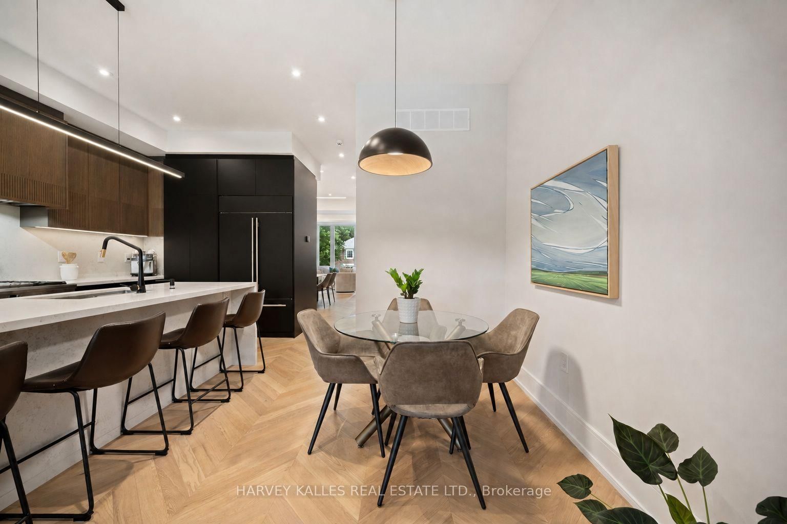 84 Florence Avenue • Toronto, ON photo 17