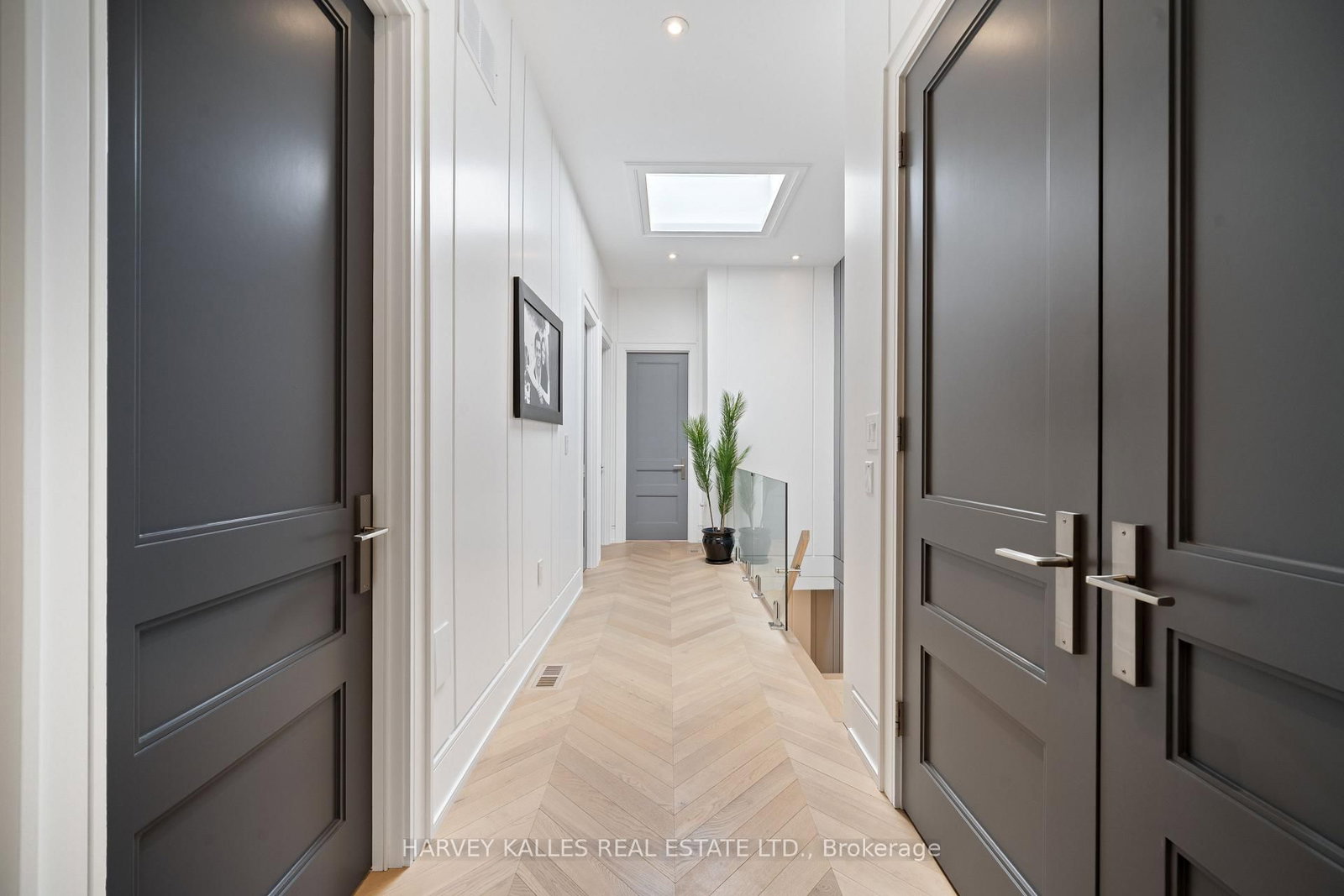 84 Florence Avenue • Toronto, ON photo 21