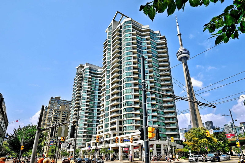 230 Queens Quay W Quay photo 1