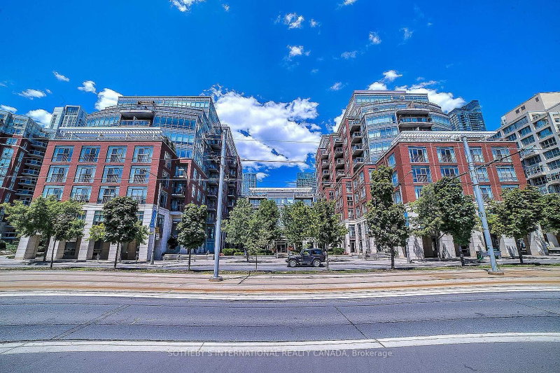 106W UP - 500 Queens Quay W
