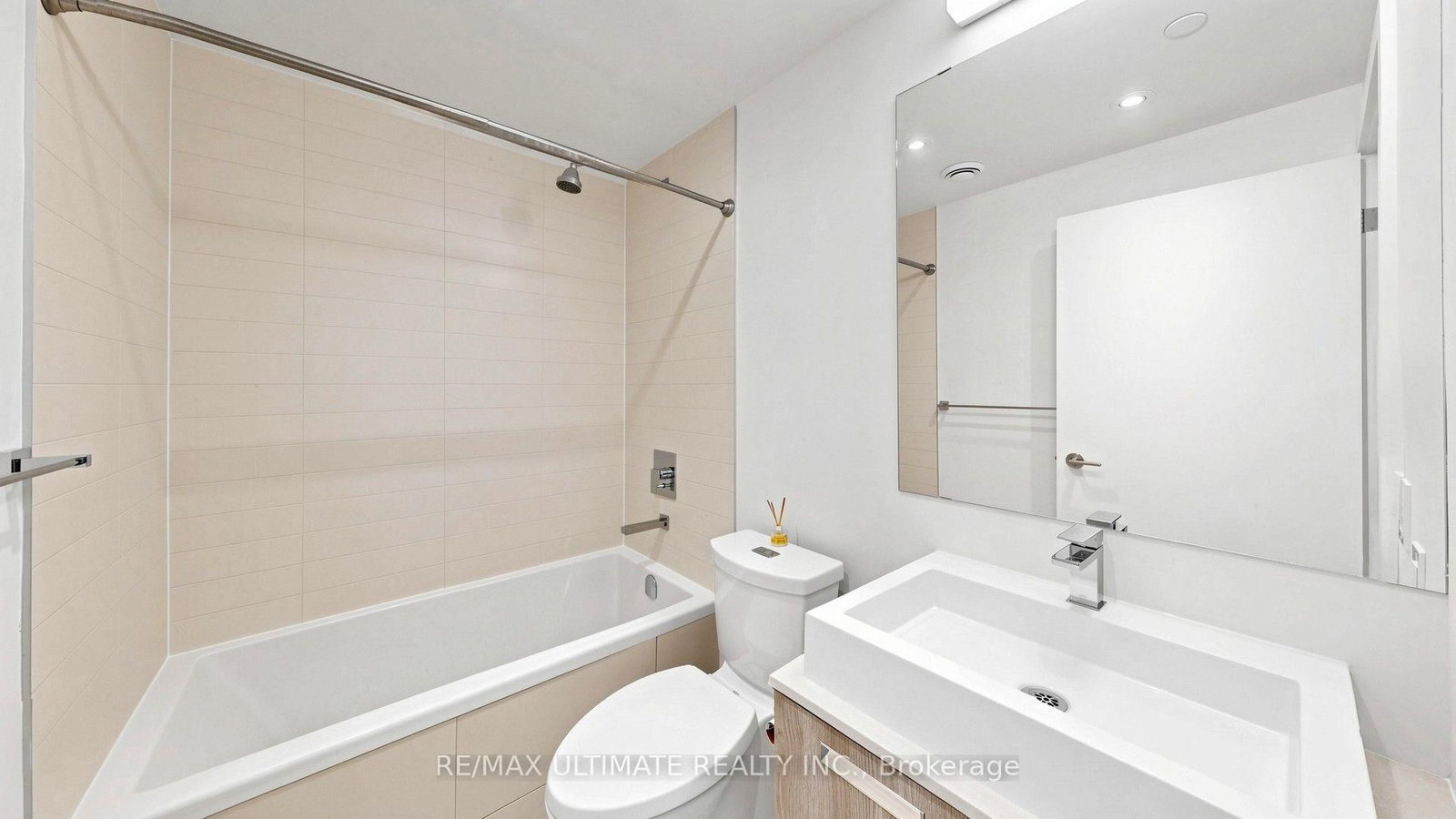 2A Church Street • #2304 • Toronto, ON photo 12