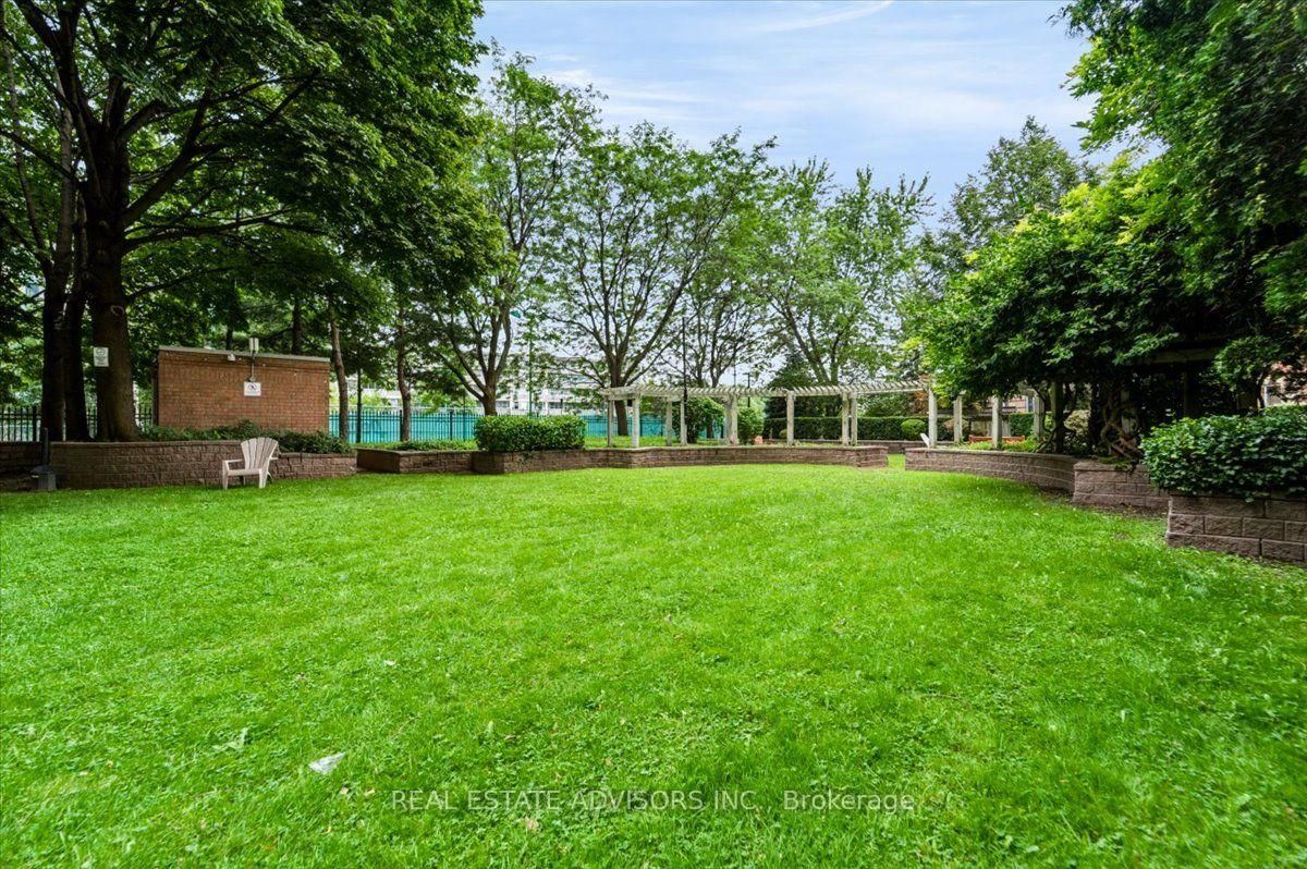 21 Overlea Boulevard • #Ph#07 • Toronto, ON photo 17