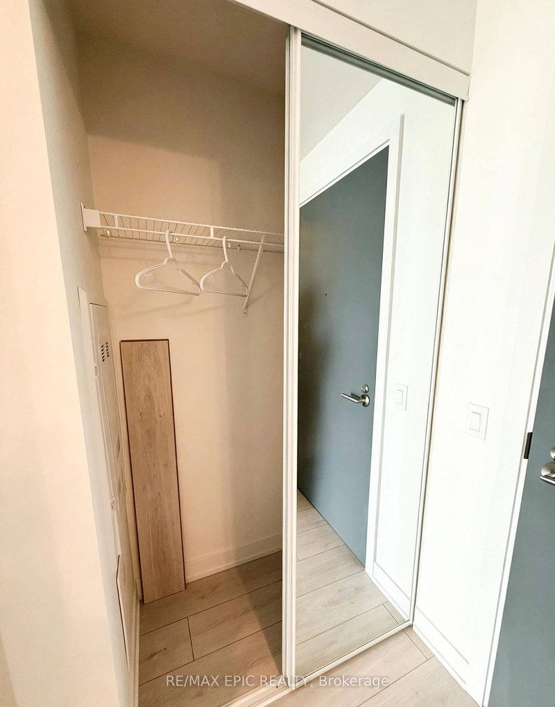 901 - 5858 Yonge Street