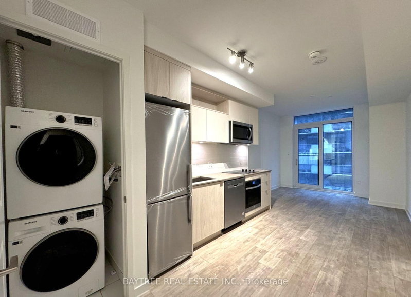 408 - 100 Dalhousie Street