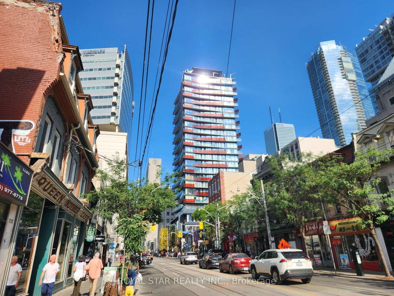 601 - 215 Queen Street W