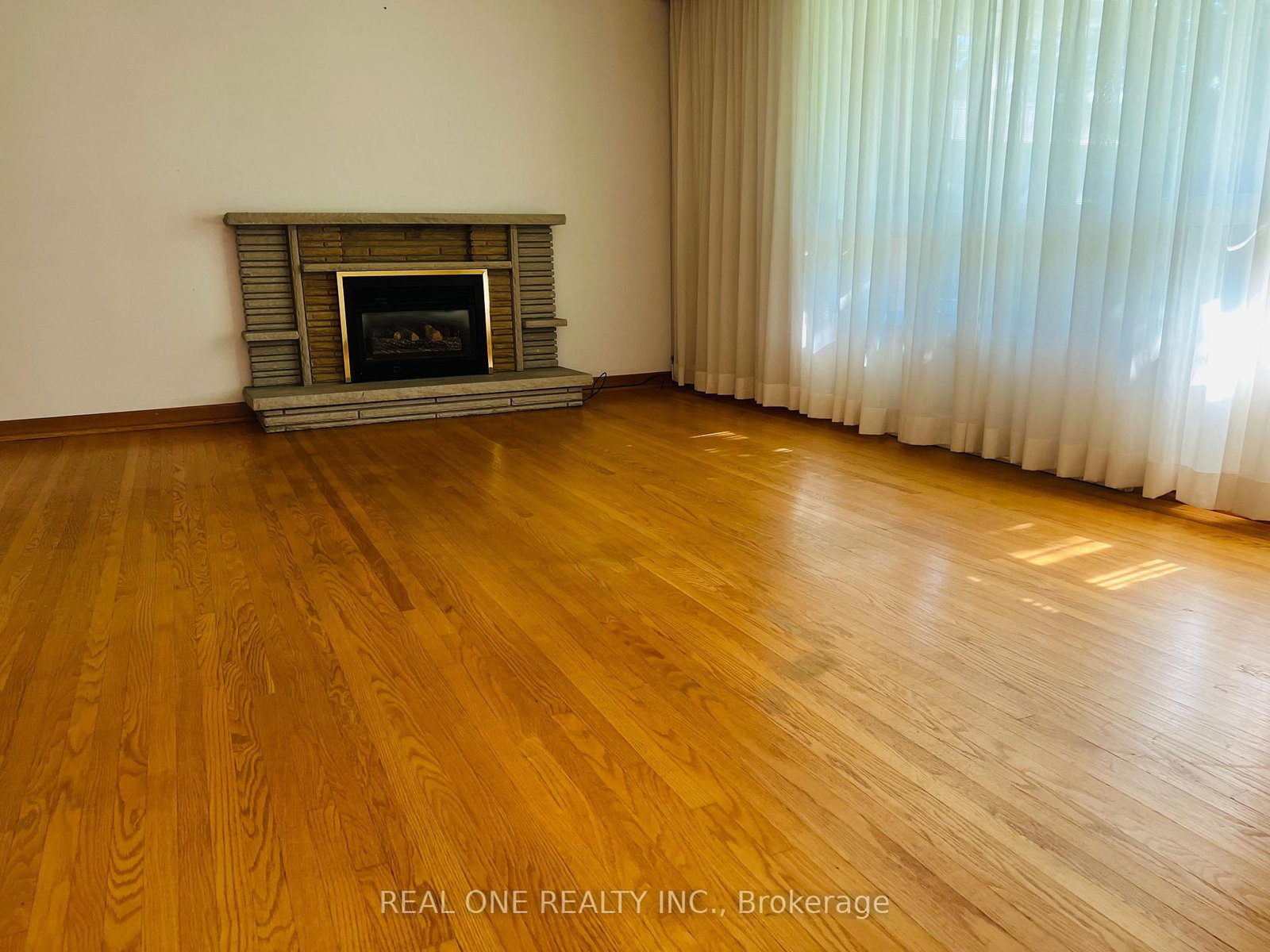 275 Parkview Avenue, Toronto 5