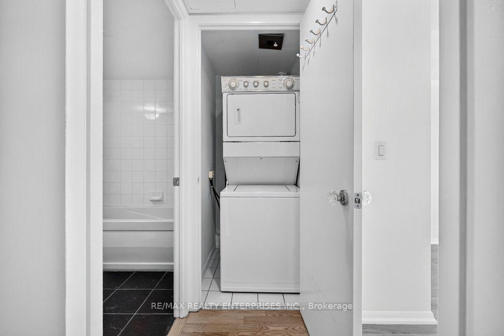 231 Fort York Boulevard • #412 • Toronto, ON photo 24