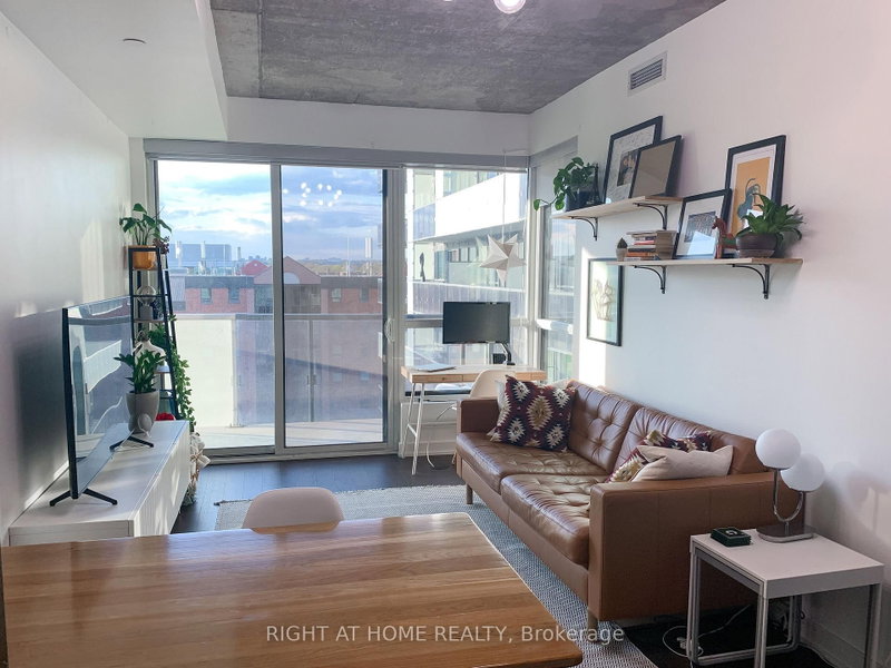 834 - 1030 King Street W