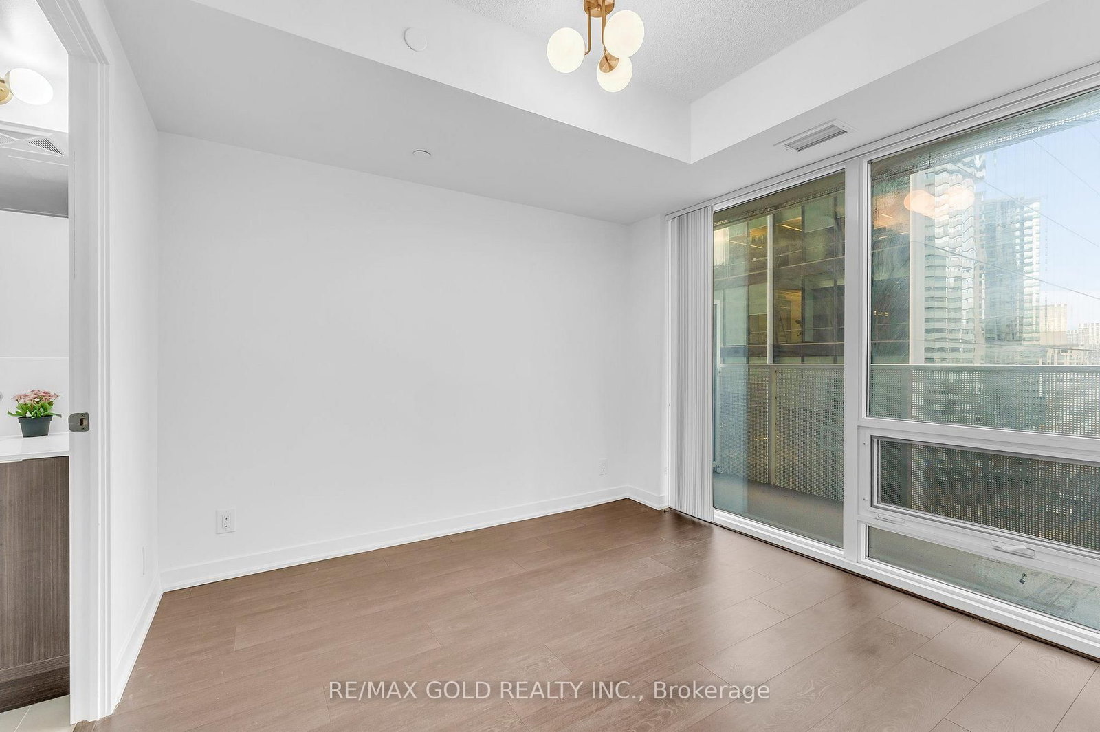 100 Harbour Street • #1202 • Toronto, ON photo 19