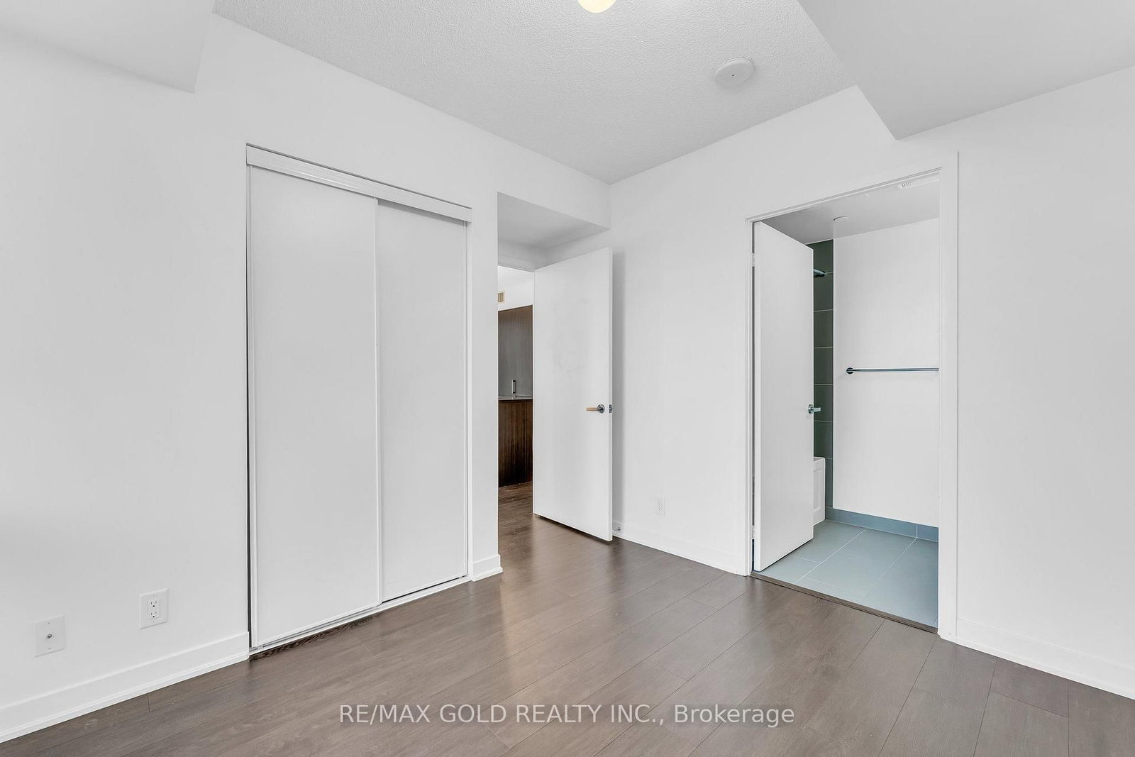 100 Harbour Street • #1202 • Toronto, ON photo 21
