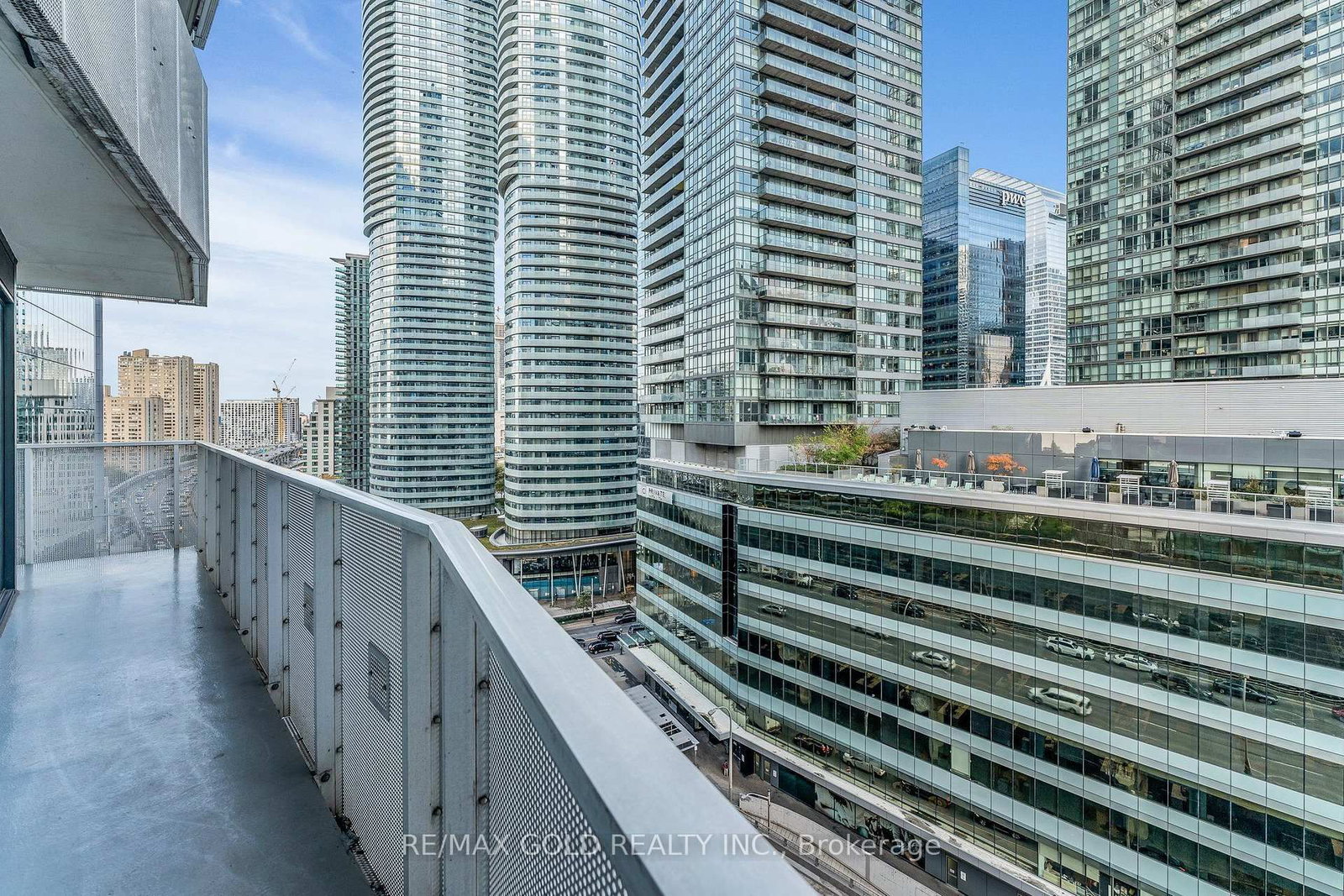 100 Harbour Street • #1202 • Toronto, ON photo 24