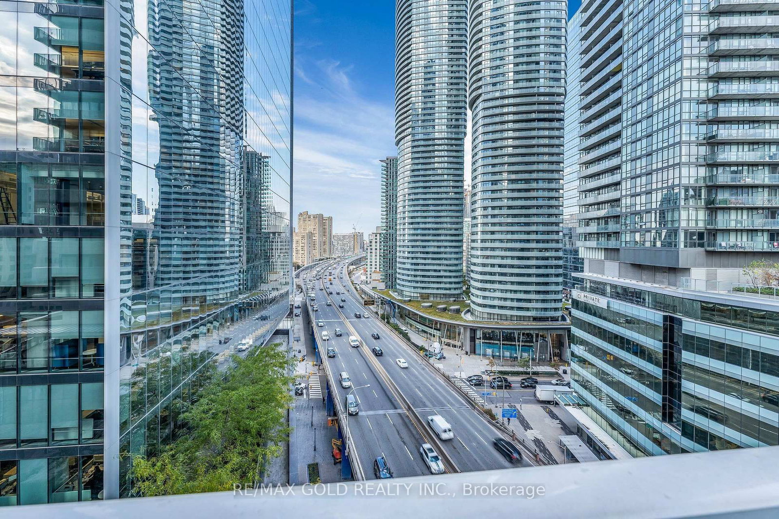 100 Harbour Street • #1202 • Toronto, ON photo 26