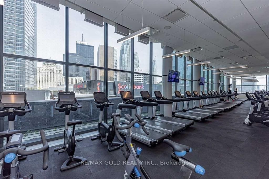 100 Harbour Street • #1202 • Toronto, ON photo 39