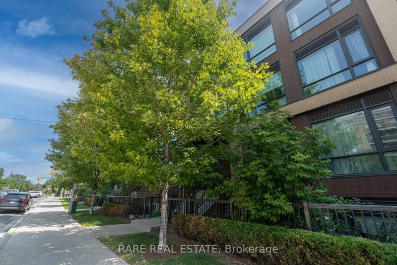 208 - 639 Lawrence Avenue W