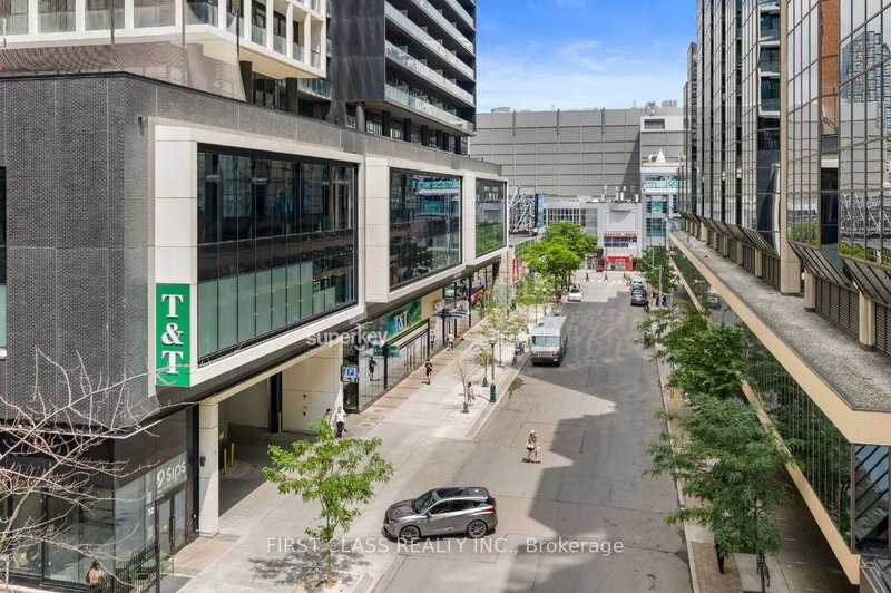1209 - 20 Edward Street