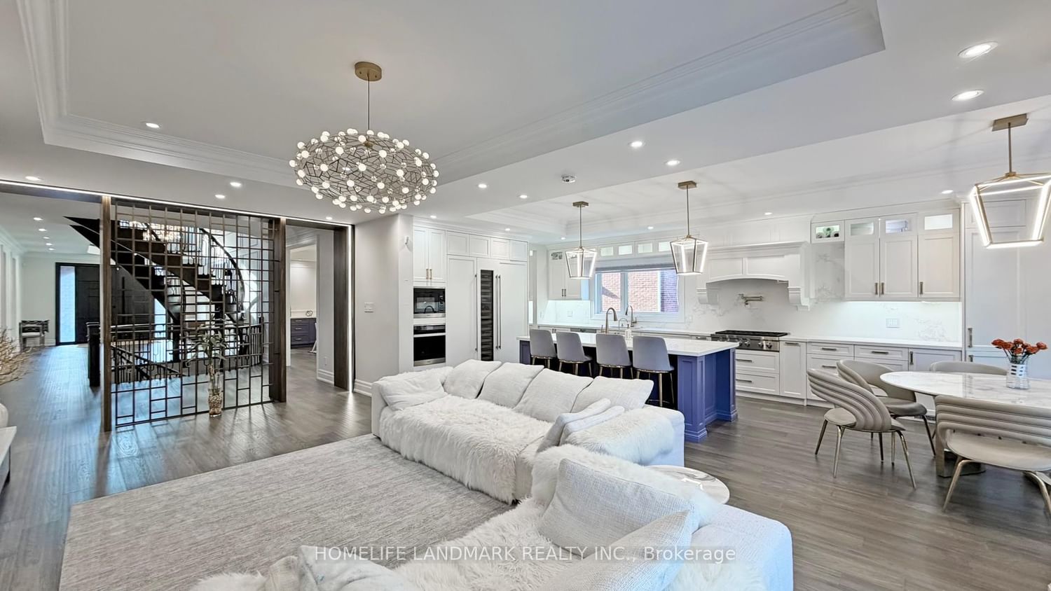 20 Blaine Drive • Toronto, ON photo 12