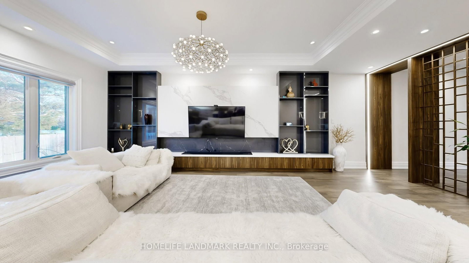 20 Blaine Drive • Toronto, ON photo 13