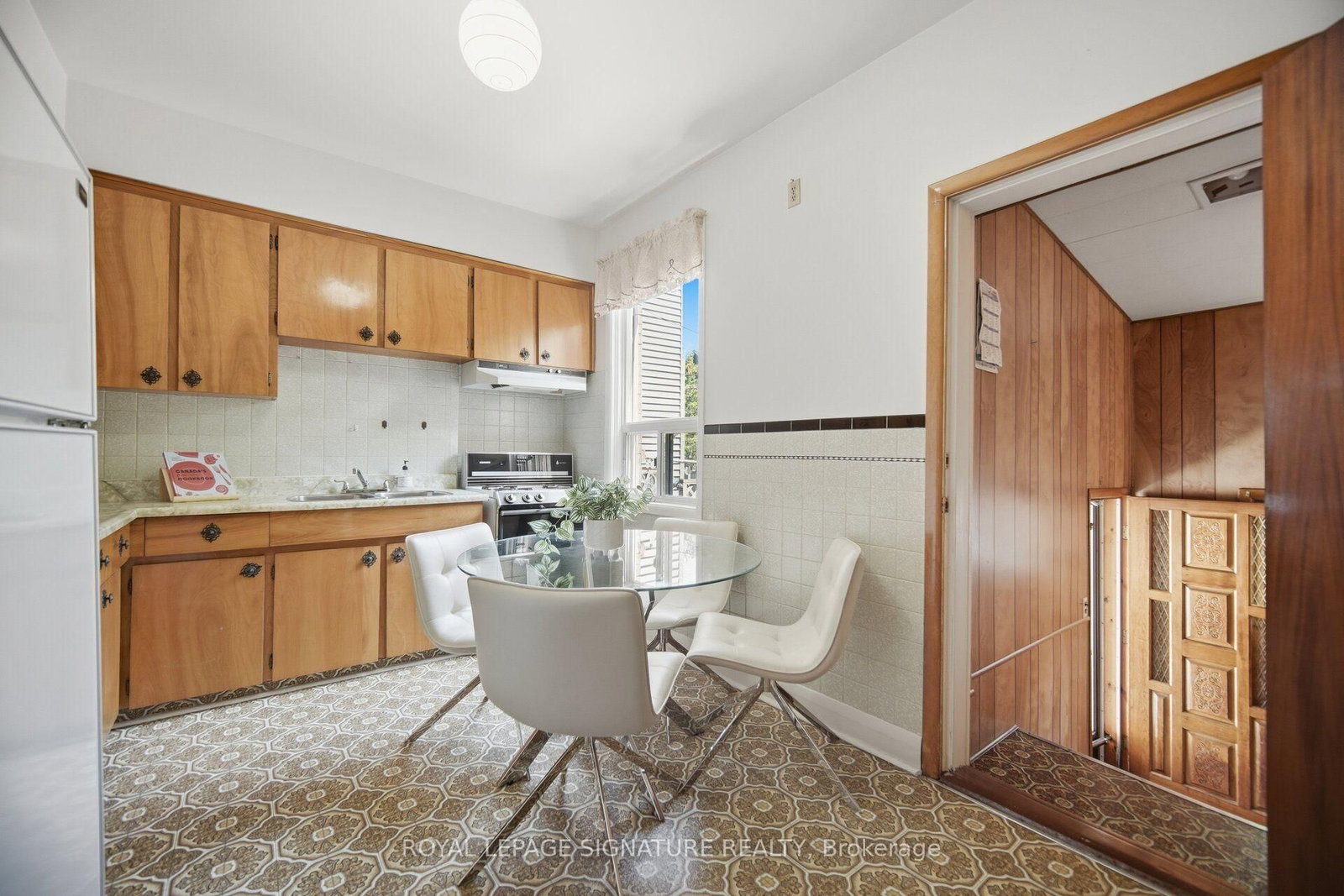 43 Marchmount Road • Toronto, ON photo 18