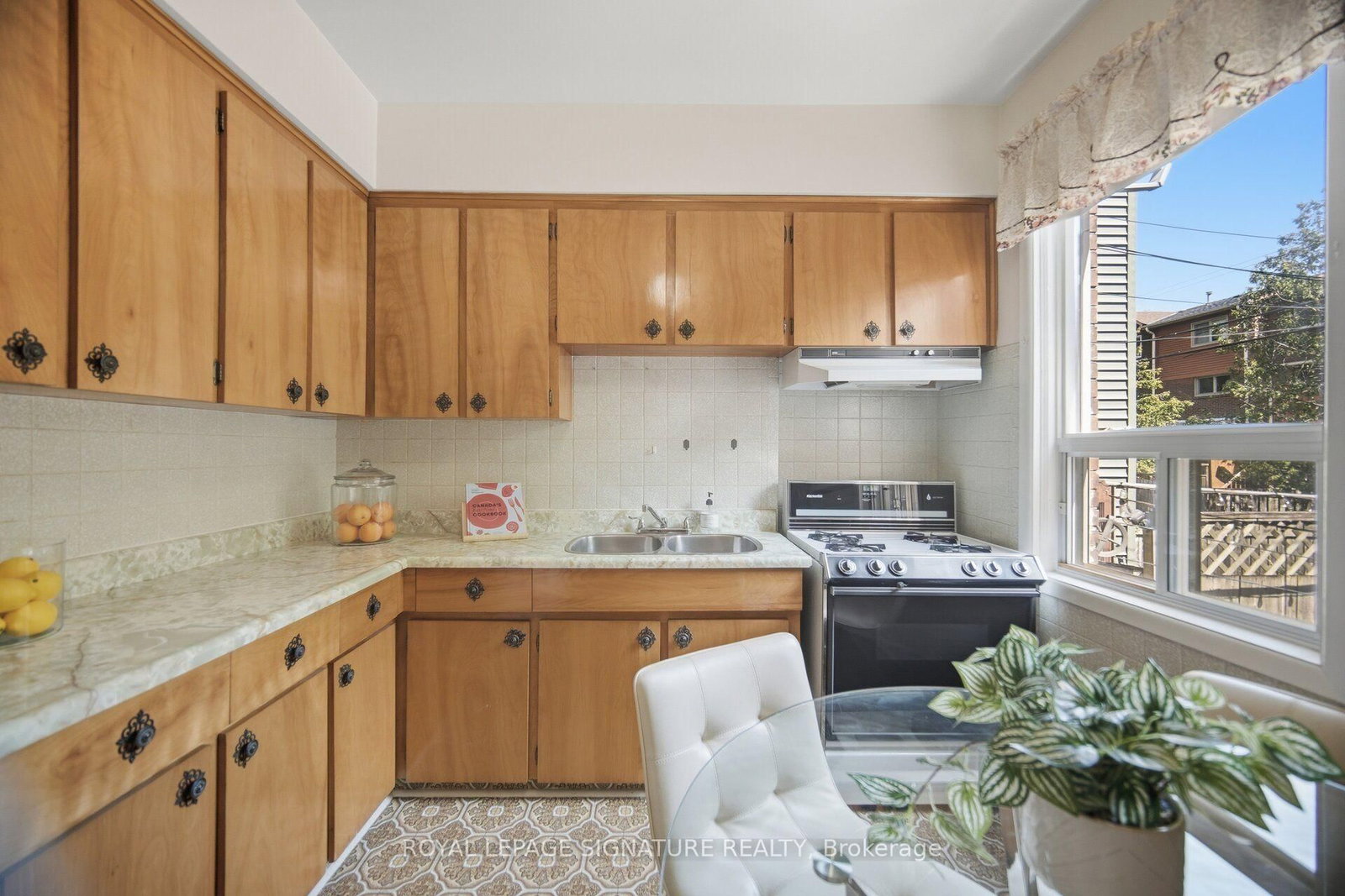 43 Marchmount Road • Toronto, ON photo 20