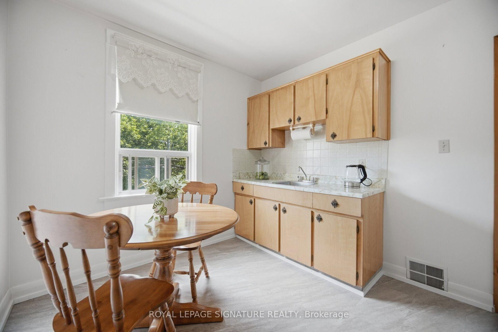 43 Marchmount Road • Toronto, ON photo 24