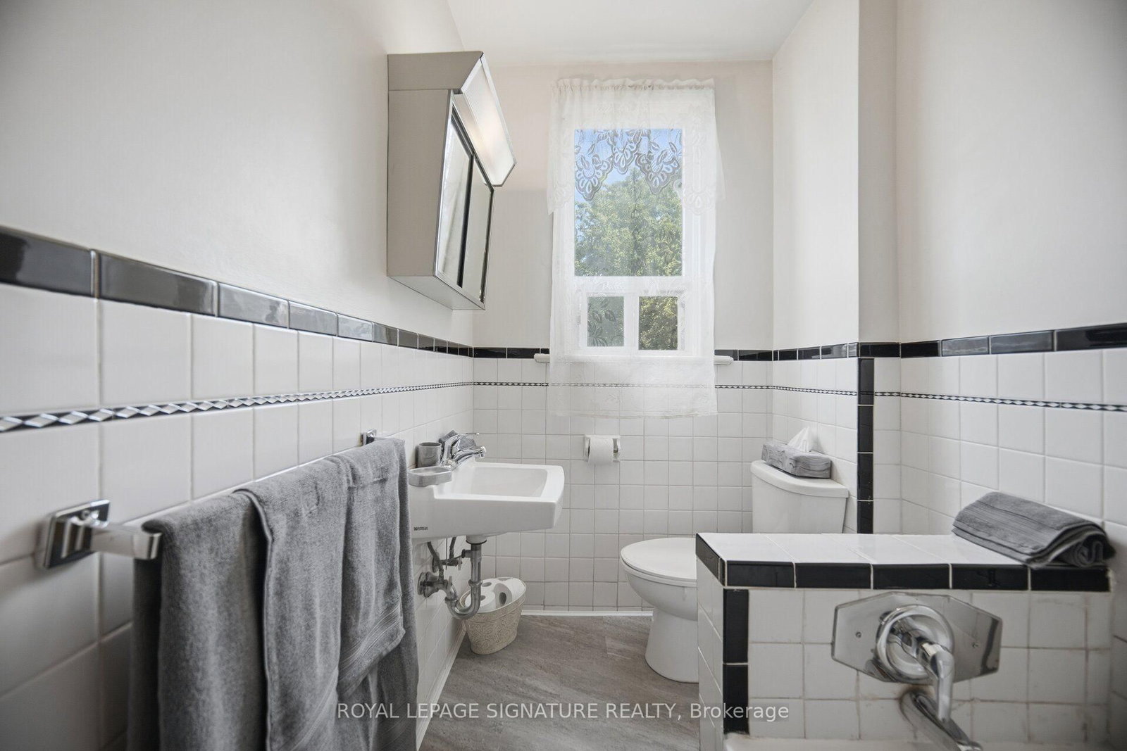 43 Marchmount Road • Toronto, ON photo 30