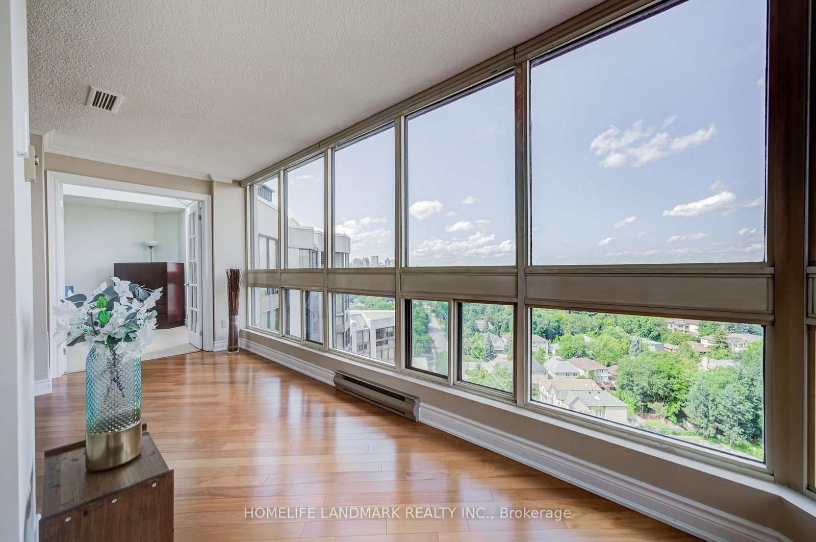 10 Kenneth Avenue • #PH 05 • Toronto, ON photo 11