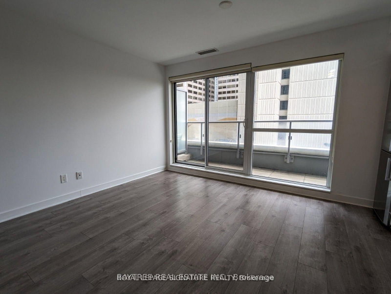 413 - 58 Orchard View Boulevard