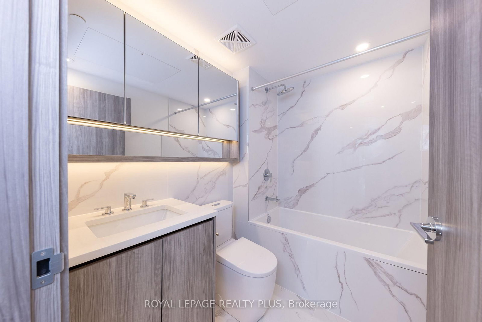 68 Esther Shiner Boulevard • #662 • Toronto, ON photo 21