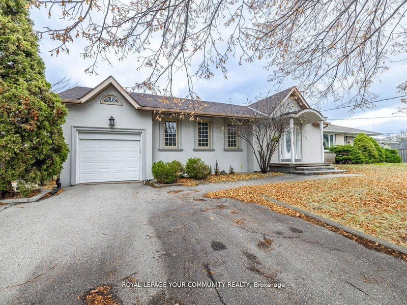 9 Robson Place E