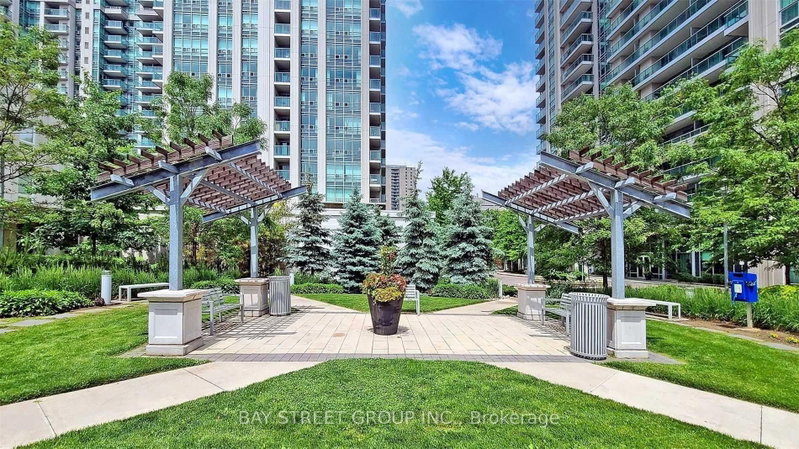 1612 - 17 Anndale Drive