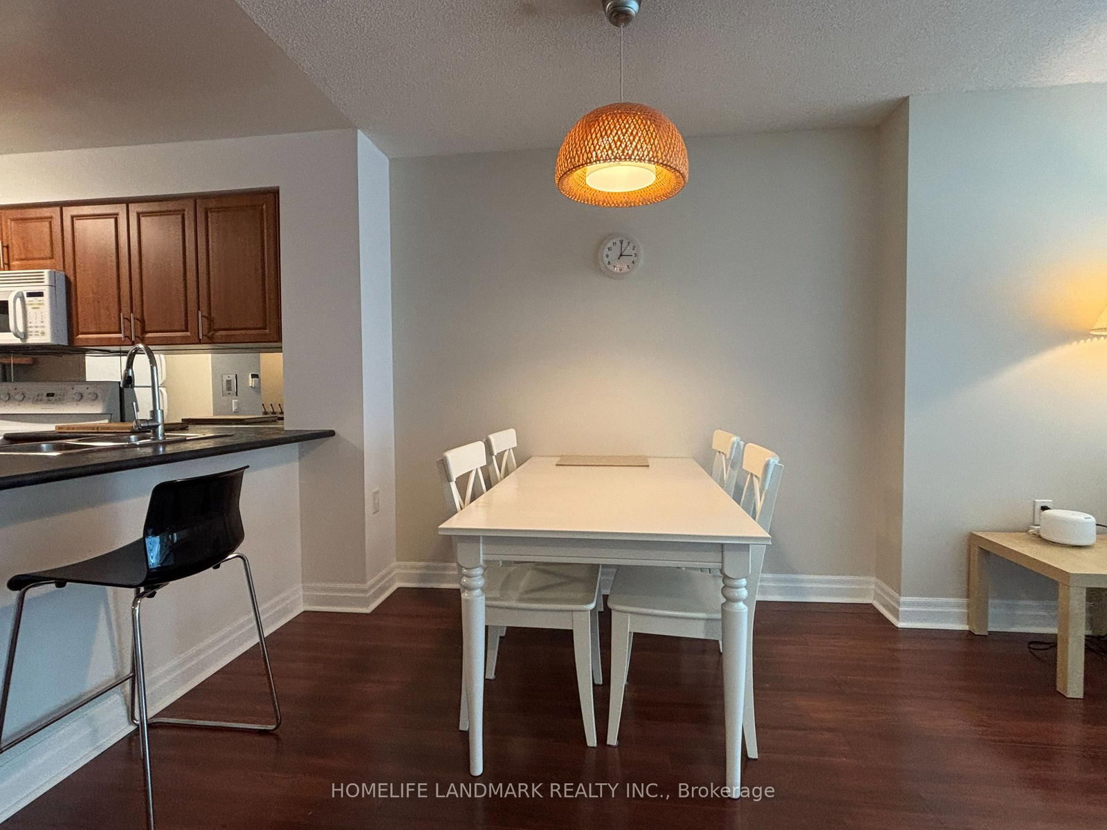 21 Hillcrest Avenue • #902 • Toronto, ON photo 10
