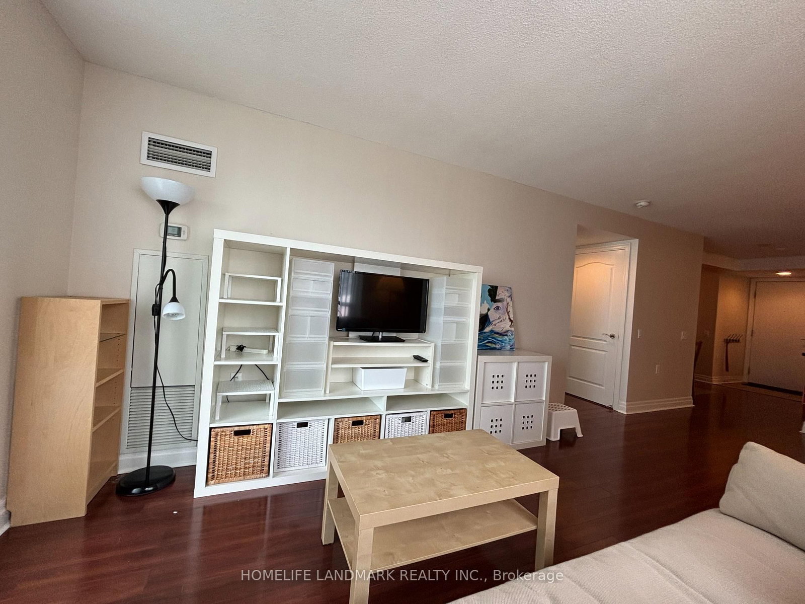 21 Hillcrest Avenue • #902 • Toronto, ON photo 9