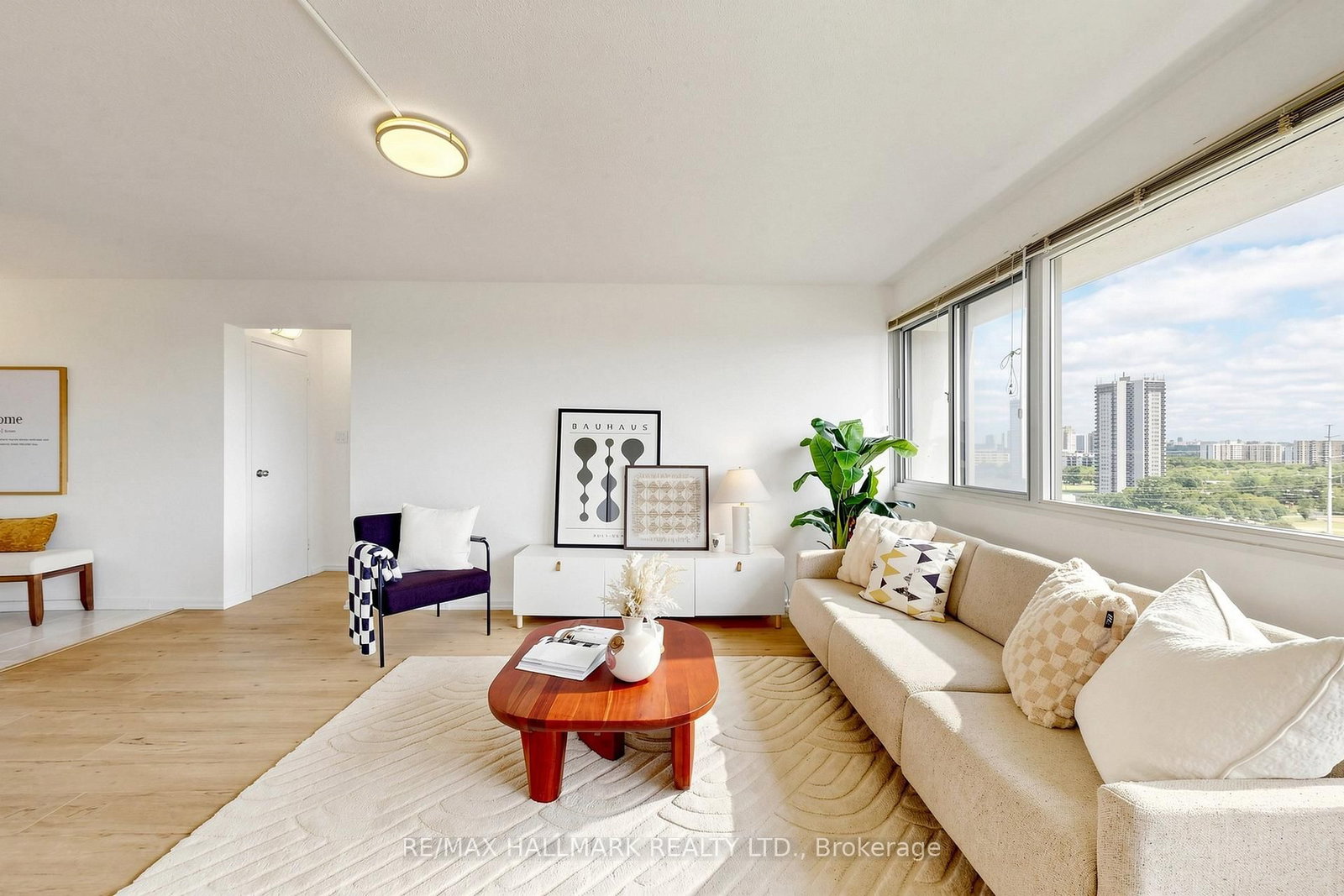 725 Don Mills Road • #1401 • Toronto, ON photo 9