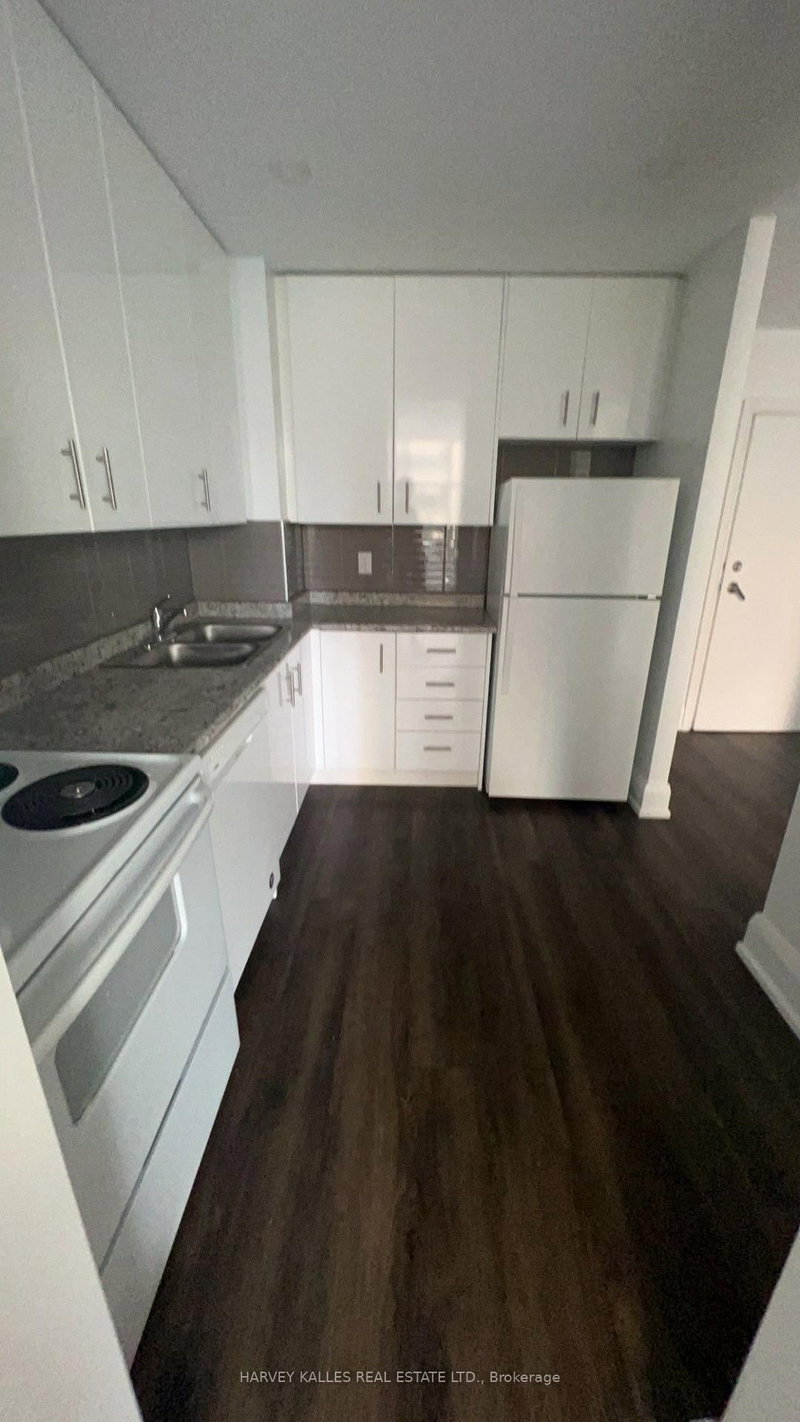 203 - 55 Charles Street W W