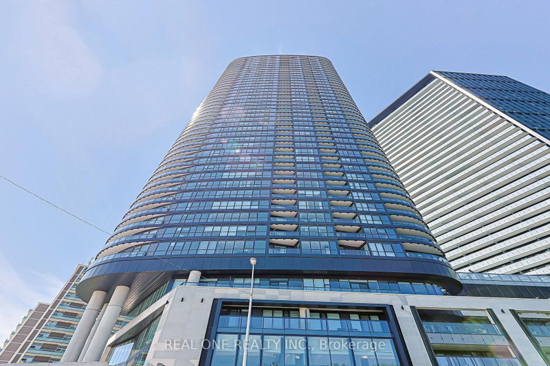 821 - 585 Bloor Street E