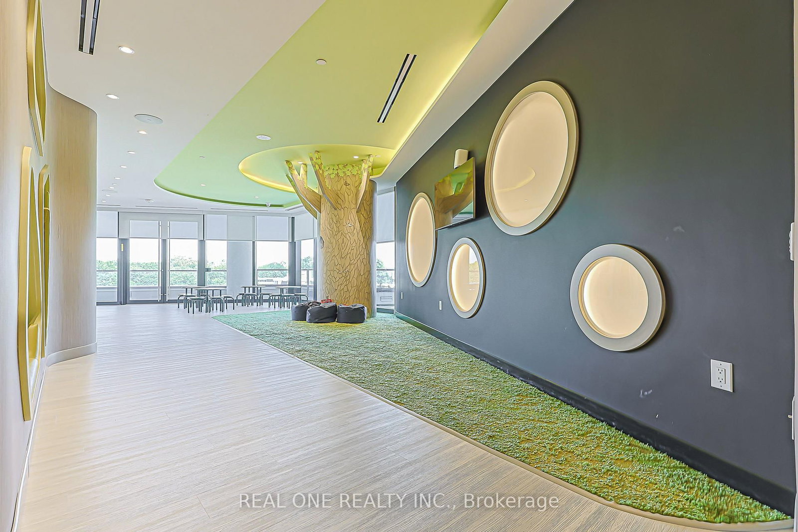 585 Bloor Street E • #821 • Toronto, ON photo 37