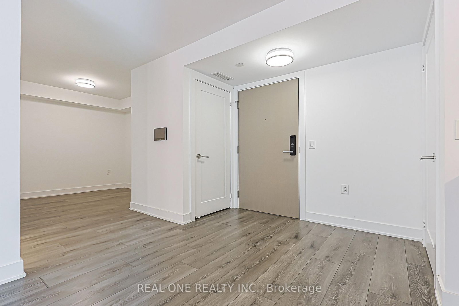 585 Bloor Street E • #821 • Toronto, ON photo 9