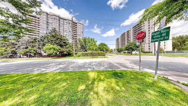Ph103 - 1101 Steeles Avenue W