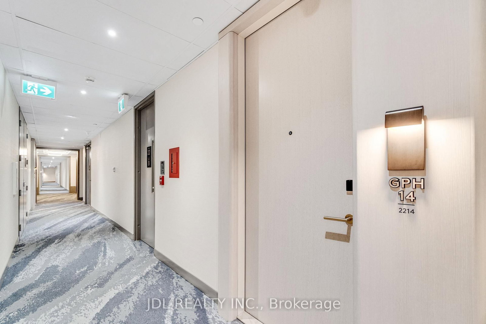 Listing Image 6