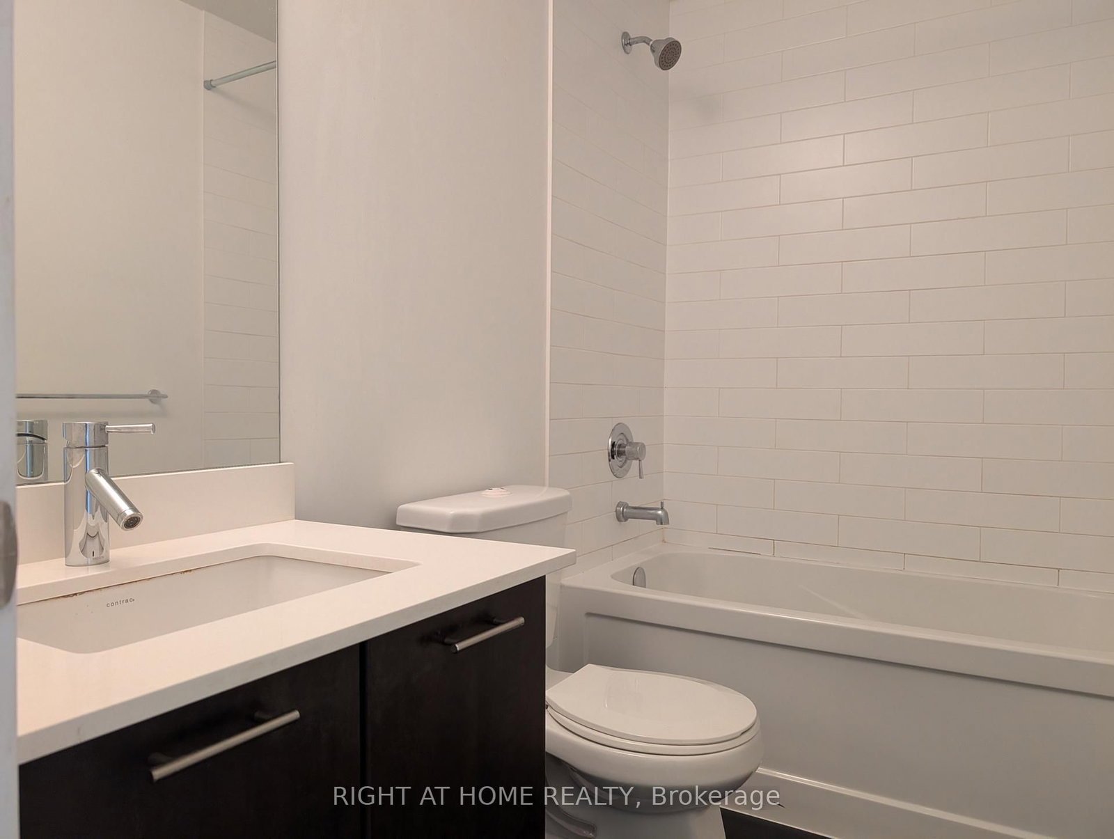 Condo leased at 1109-20 Bruyeres Mews, Toronto, Ontario, M5V 0G8 - Niagara - MLS: C13680452