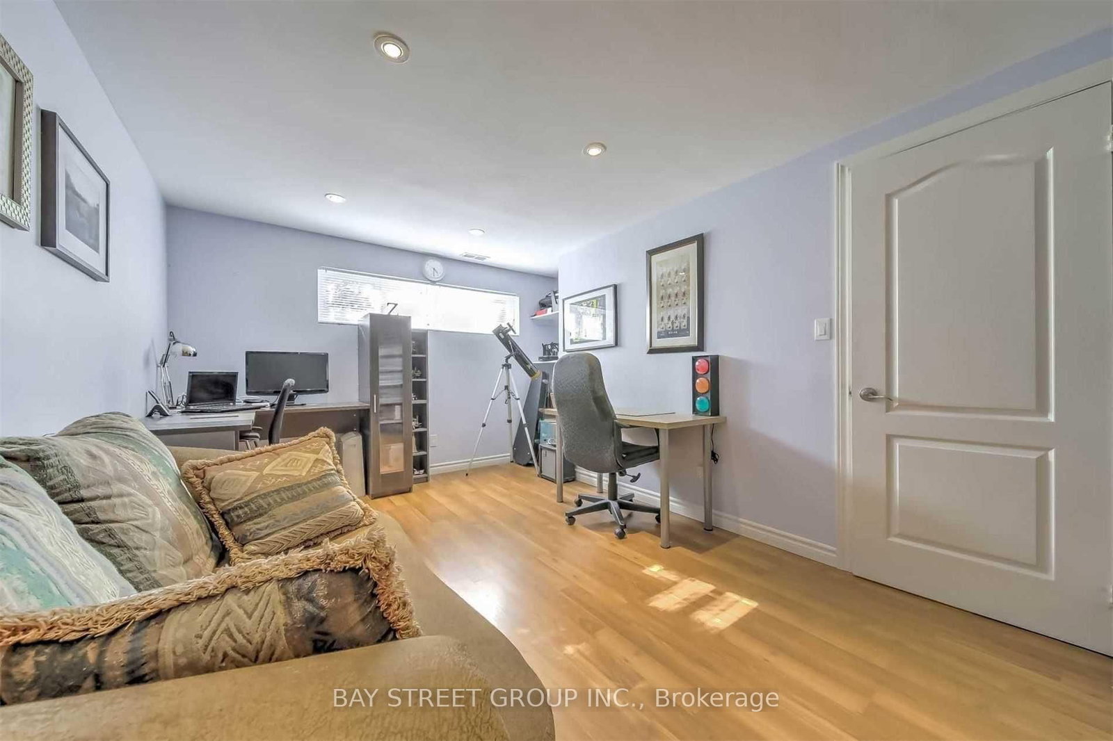 33 Heathview Avenue • Toronto, ON photo 17