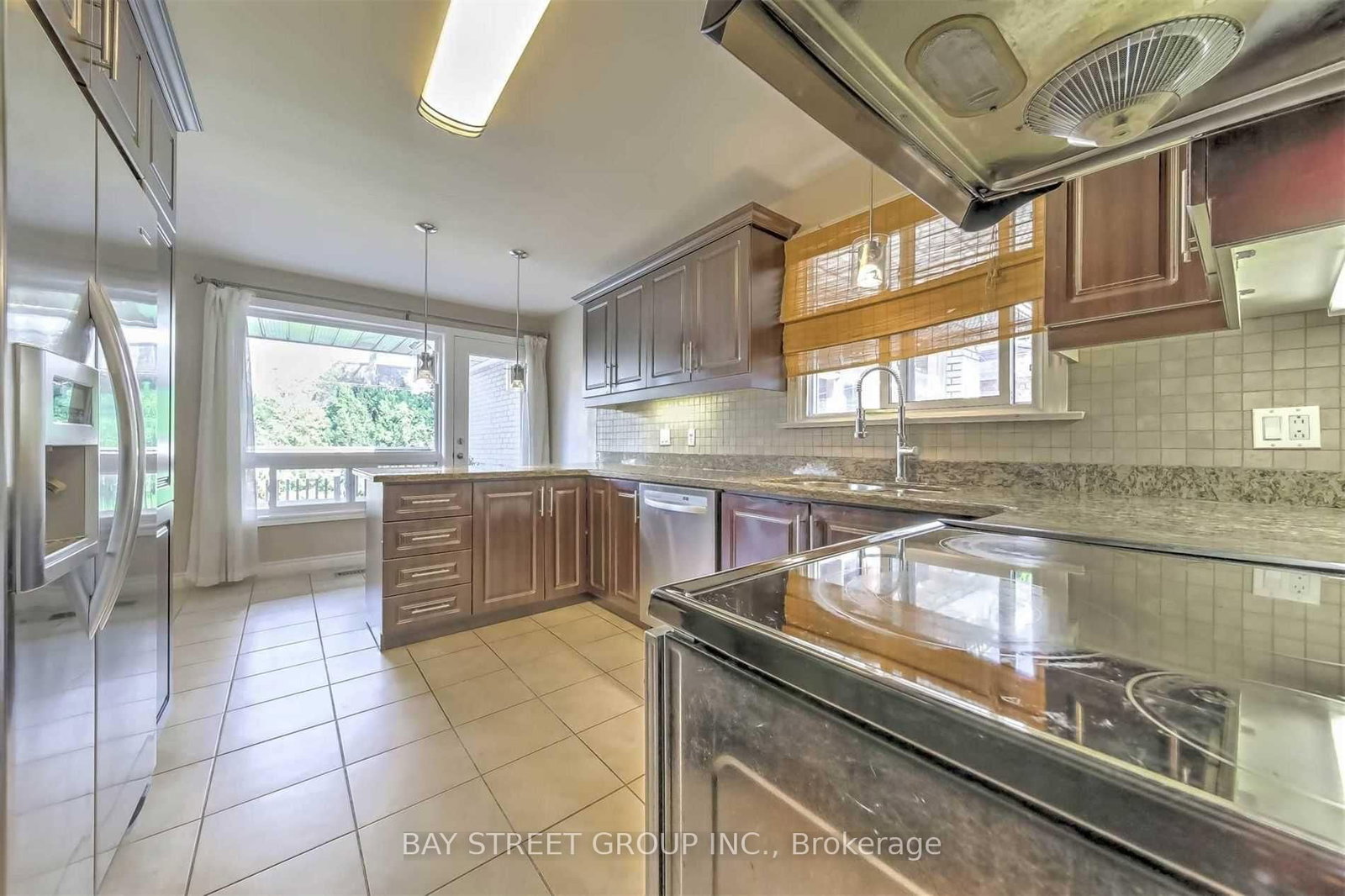 33 Heathview Avenue • Toronto, ON photo 6