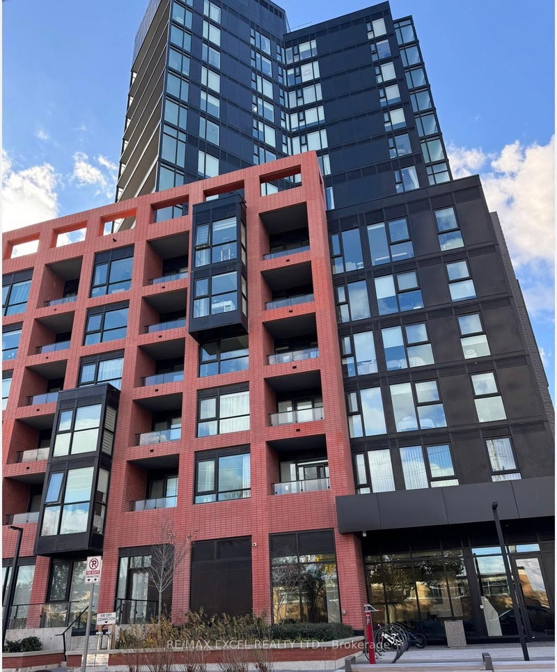 422 - 8 TIPPETT Road