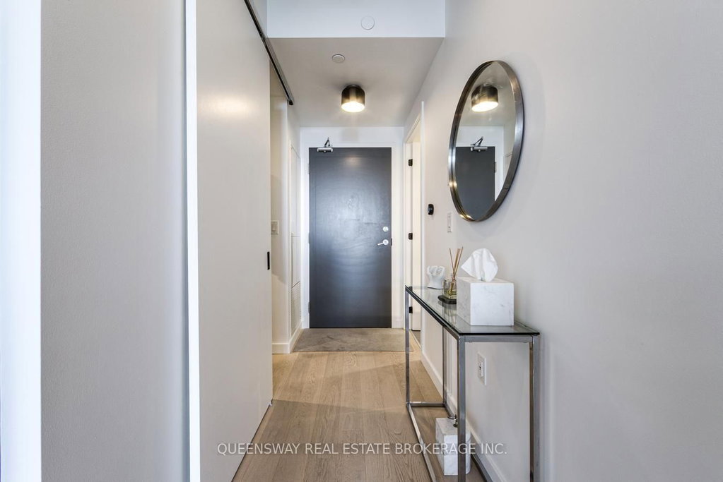 812 - 21 Lawren Harris Square 5