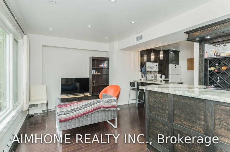 212 Milan St photo 5