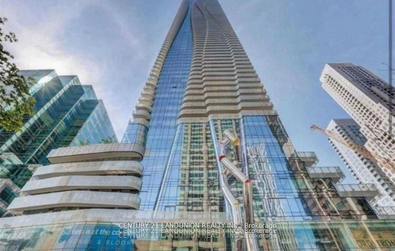 2612 - 1 Bloor Street E